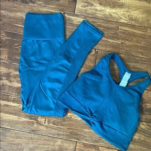 Fabletics Teal Activewear Set. Size Small. EUC